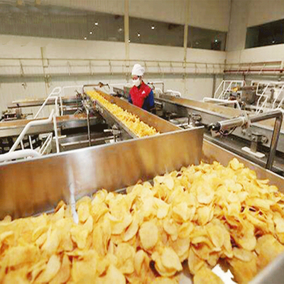 SUS304 Frische Kartoffelchips Produktionslinie 2000kg/h Außenheizung